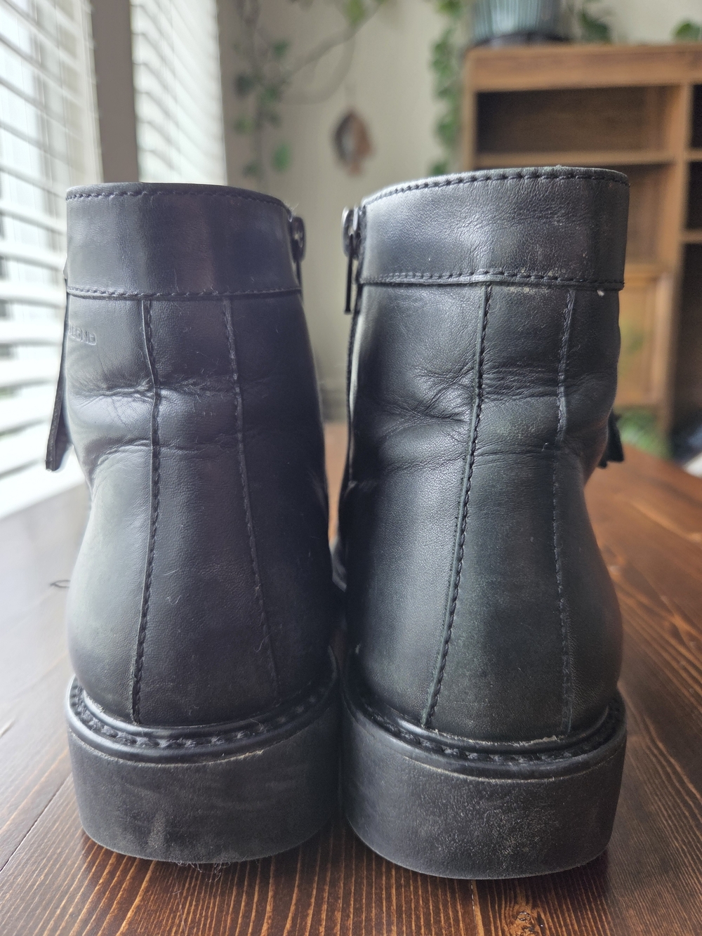 Vagabond Black Leather Cap-Toe Ankle Boots - Size 37 - Picture 3 of 9